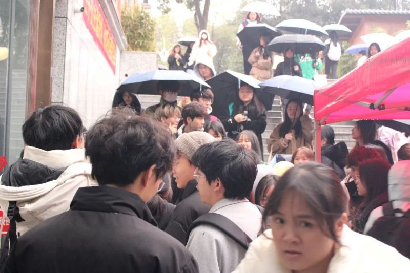 湖南钟情餐饮管理有限责任公司,餐饮管理,钟情餐饮管理,团体膳食,大学食堂,学院食堂,学校餐饮 湖南钟情餐饮管理有限责任公司,餐饮管理,钟情餐饮管理,团体膳食,大学食堂,学院食堂,学校餐饮
